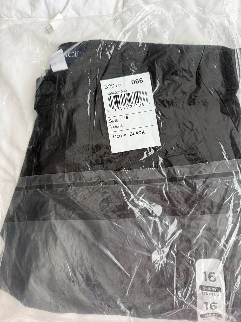The Children's Place Black Kids Chino Uniform Pants Unisex / Boys size 16 NWT